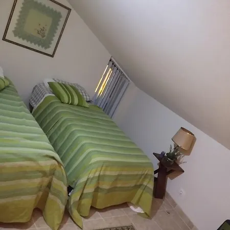 Hostel Dom Camilo Local