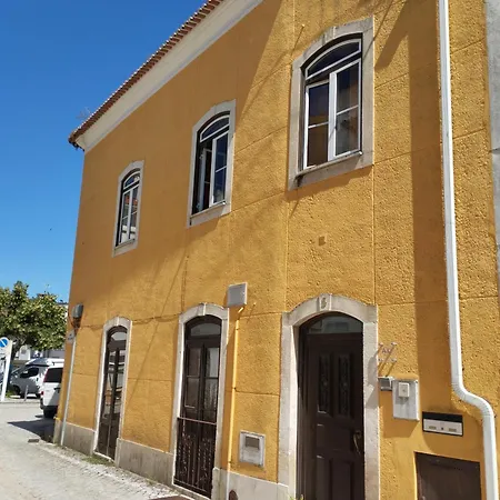 Dom Camilo Local Ostello Minde