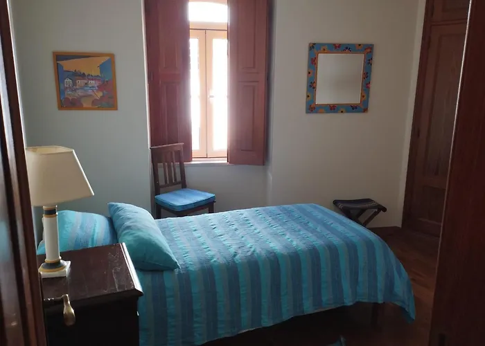 Dom Camilo Local ホステル *